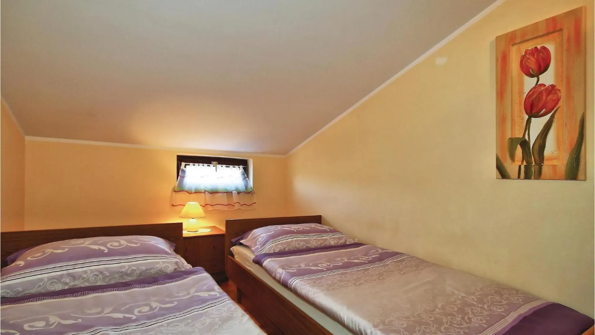 3 Bedroom Gorgeous Apartment In Porec
